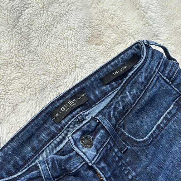 GUESS High Rise Skinny Jeans | Size 26 | Classic Blue Denim | - Picture 5 of 9